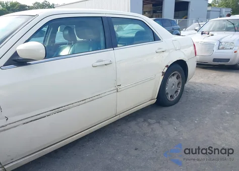 2006 Chrysler 300 Touring z USA, uszkodzony, nr VIN 2C3LA53G96H115981